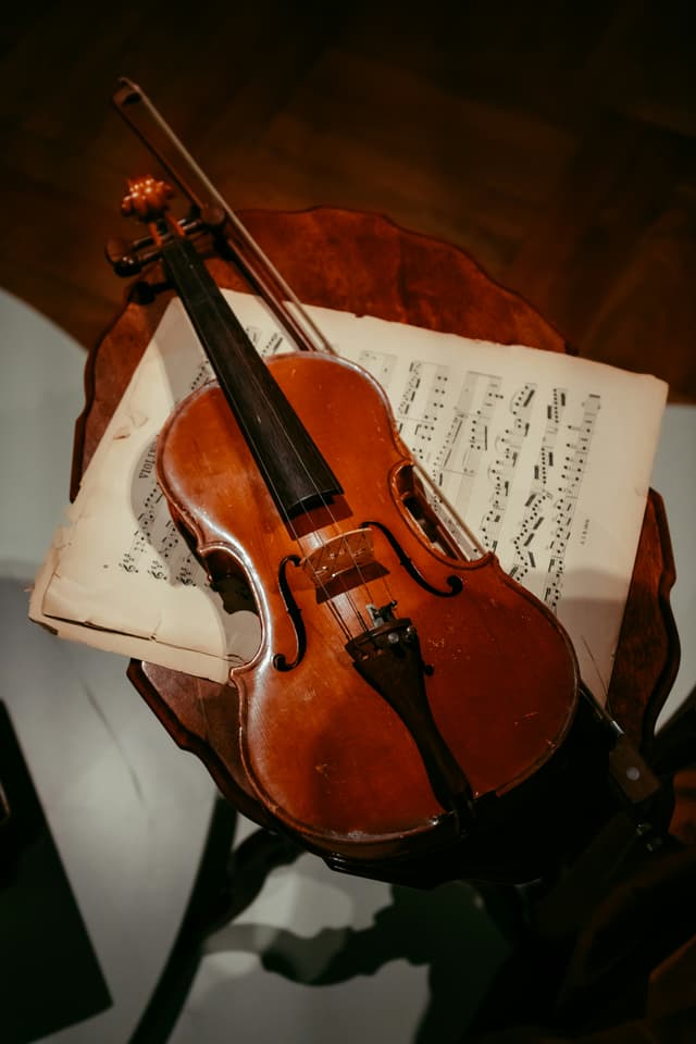 How Do Music Publishers Like Hal Leonard Work?